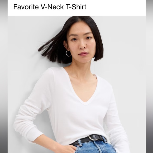 Gap Factory women’s small petite white Favorite V-Neck T-Shirt classic basic - Picture 1 of 2